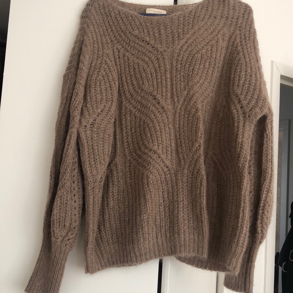 Sezane sweater
